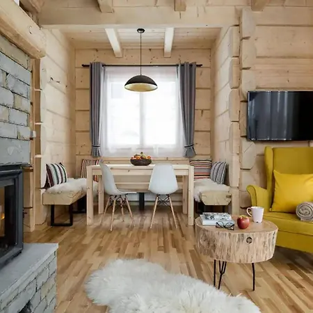 Holiday home Comfortable Home, 3 Bedrooms, Fireplace